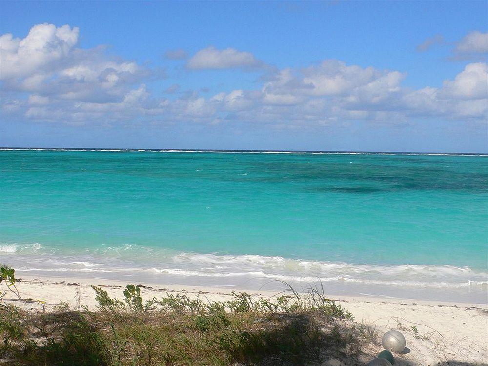 Caicos Beach Condominiums Whitby Exterior foto